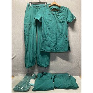 Cherokee Infinity Medical Scrub Set Womens 2 Sets + NWT Top. Green